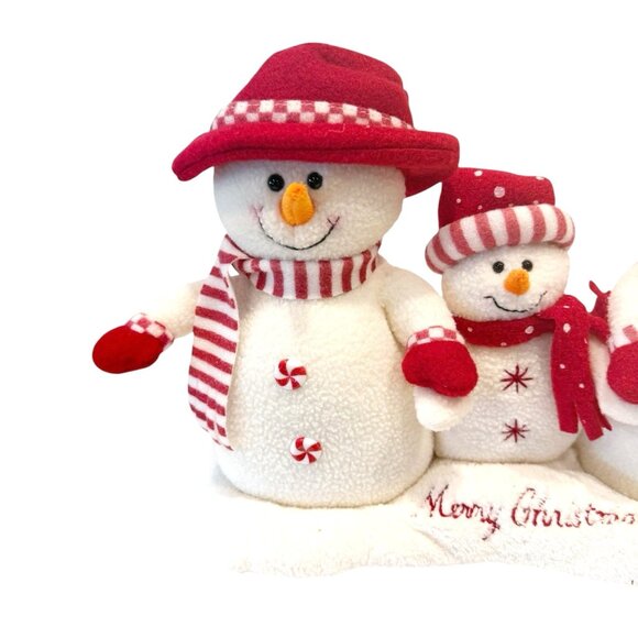 Hallmark Family Three Snowmen Merry Christmas Music Motion Red White Hat Scarf - Picture 2 of 6